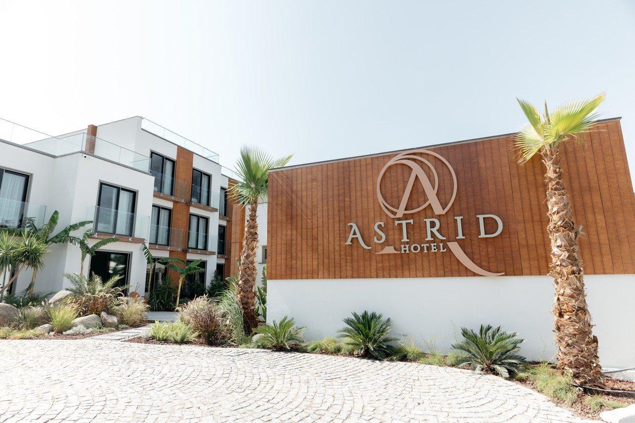 גומושלוק Astrid Hotel מראה חיצוני תמונה
