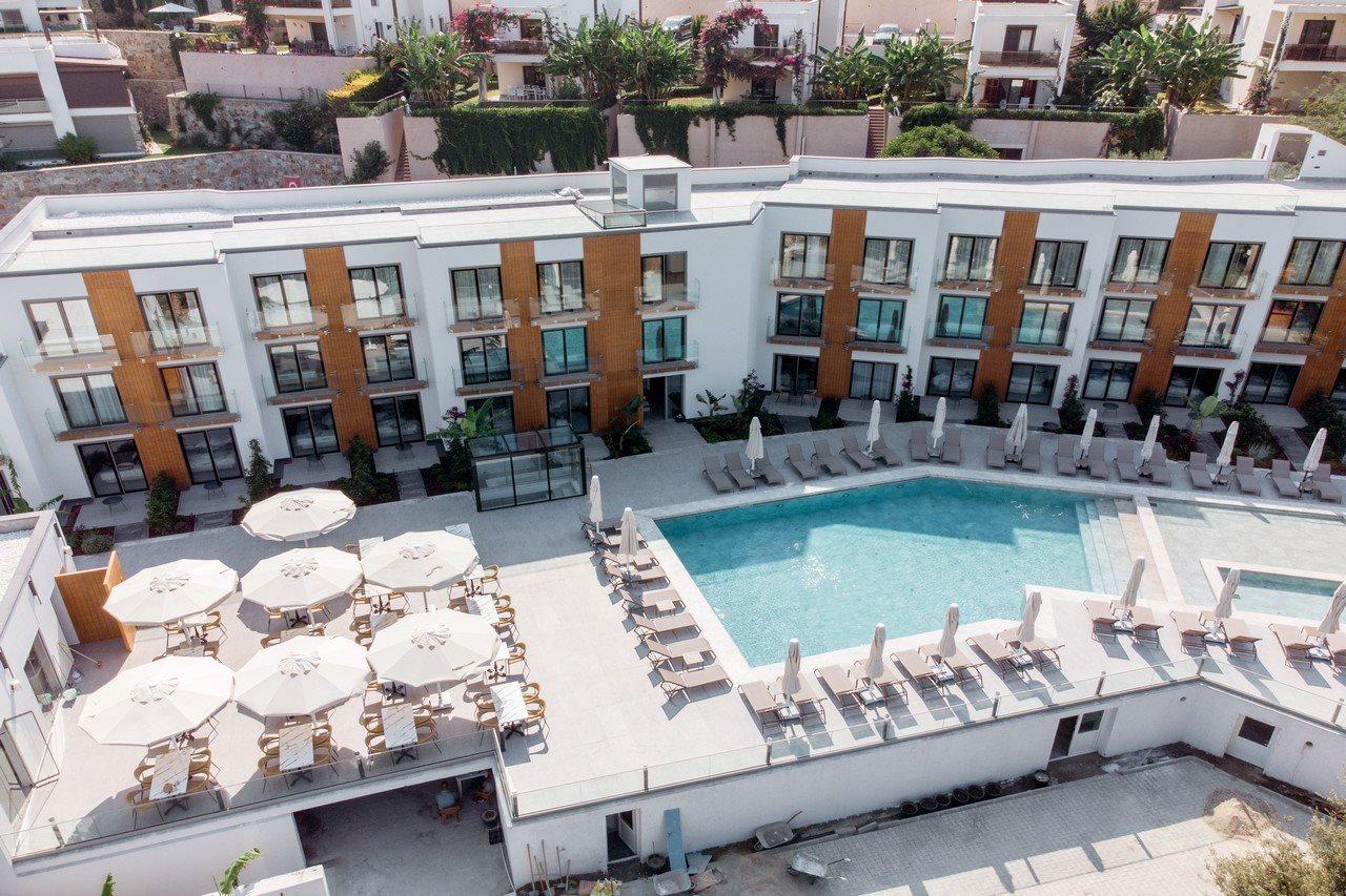 גומושלוק Astrid Hotel מראה חיצוני תמונה