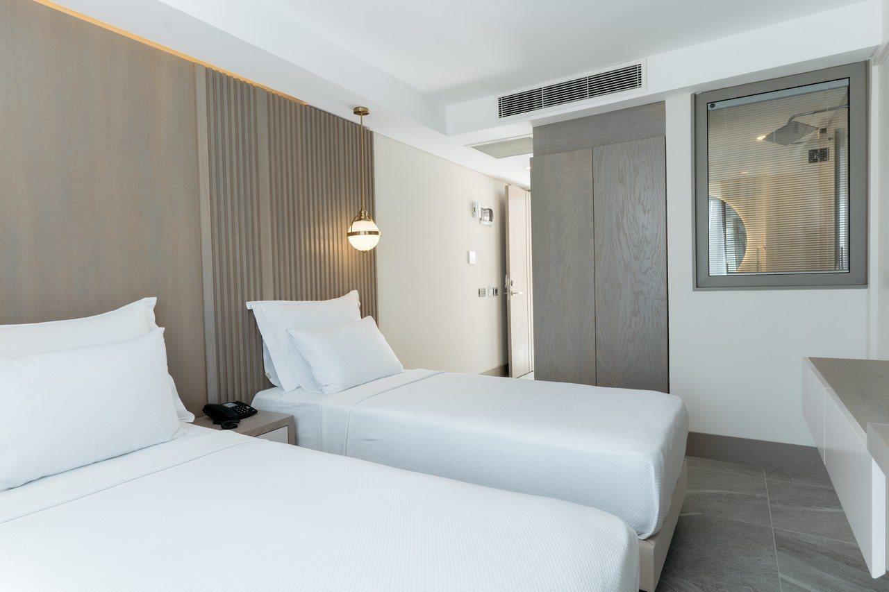 גומושלוק Astrid Hotel מראה חיצוני תמונה