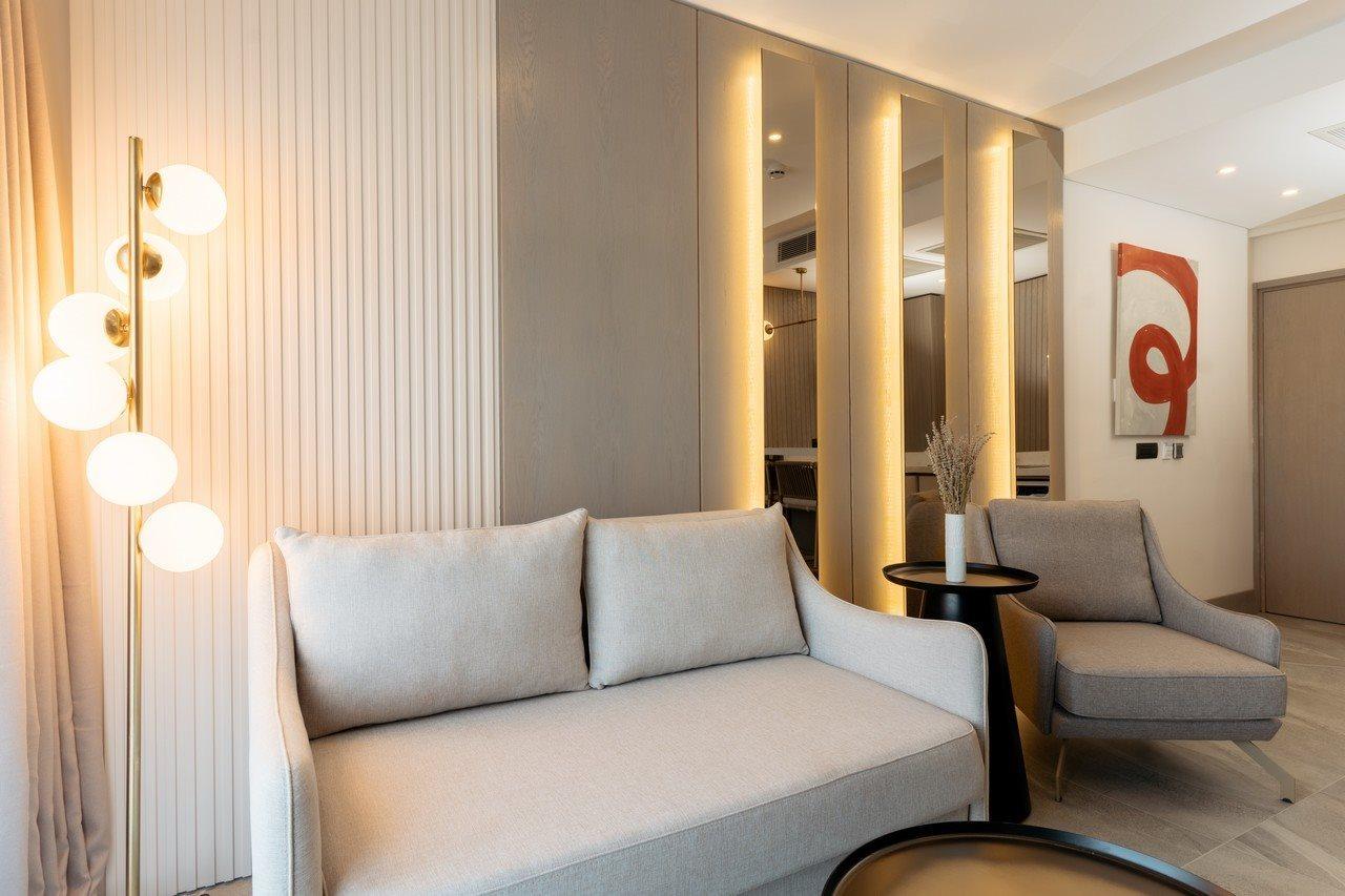 גומושלוק Astrid Hotel מראה חיצוני תמונה